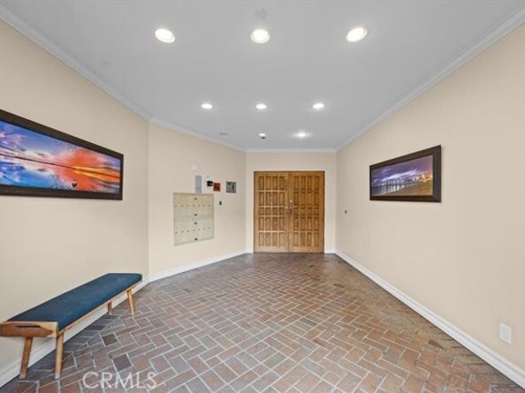 512 Esplanade 303, Redondo Beach CA 90277
