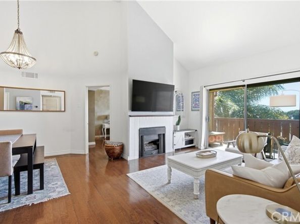 384 Redondo 401, Long Beach CA 90814