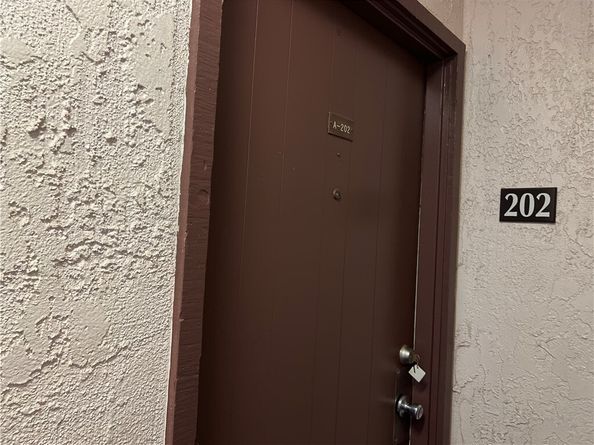 801 S Lyon 34, Santa Ana CA 92705