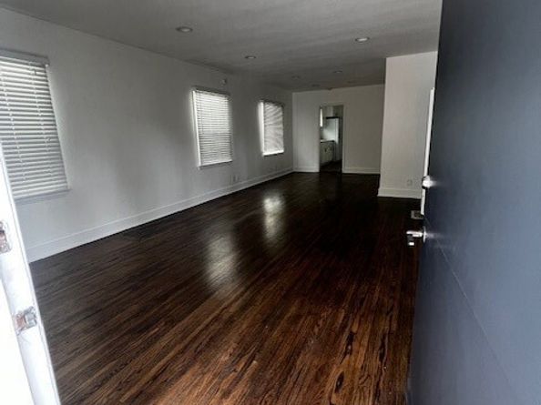 142 Granada, Long Beach CA 90803