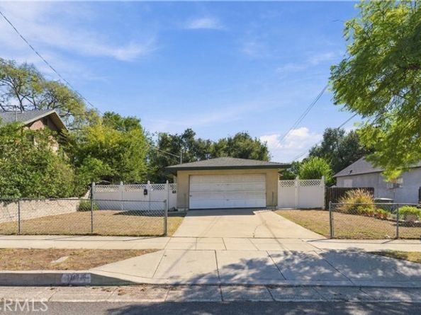 1914 Mentone, Pasadena CA 91103
