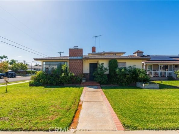418 Union, Brea CA 92821