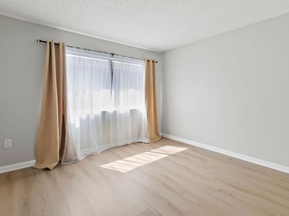 1080 Cabrillo Park Drive A, Santa Ana CA 92701