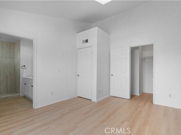 15920 Sherman Way 8, Van Nuys (los Angeles) CA 91406