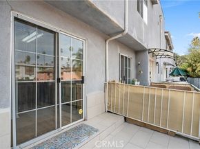 15920 Sherman Way 8, Van Nuys (los Angeles) CA 91406