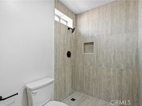 15920 Sherman Way 8, Van Nuys (los Angeles) CA 91406