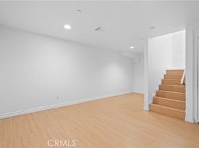 15920 Sherman Way 8, Van Nuys (los Angeles) CA 91406