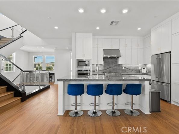 200 Newton, Lake Forest (el Toro) CA 92630