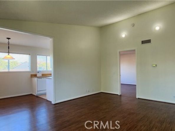 23230 Orange Avenue 2, Lake Forest (el Toro) CA 92630