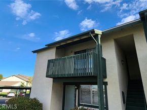 23230 Orange Avenue 2, Lake Forest (el Toro) CA 92630