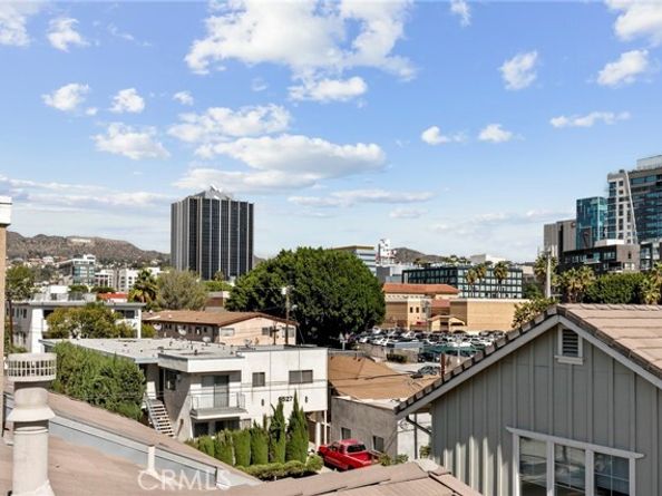6526 Fountain, Los Angeles CA 90028
