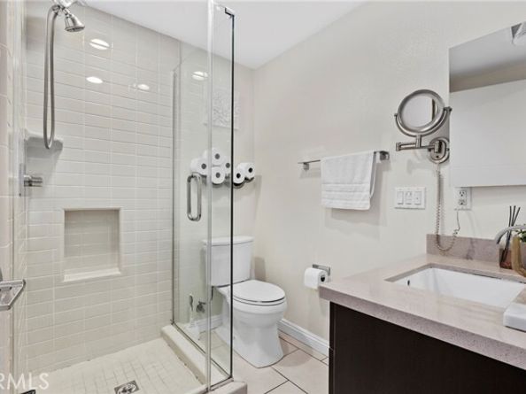 6526 Fountain, Los Angeles CA 90028