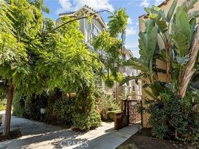 6526 Fountain, Los Angeles CA 90028