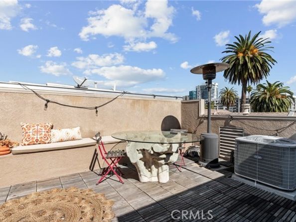 6526 Fountain, Los Angeles CA 90028