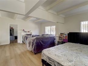834 E 33rd Street, Los Angeles CA 90011