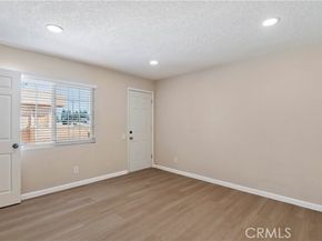 7615 Glade Ave 114, Canoga Park (los Angeles) CA 91304