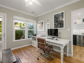 17641 Kittridge, Los Angeles CA 91406