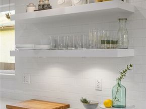 17641 Kittridge, Los Angeles CA 91406