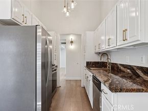 7439 Woodman Avenue 31, Van Nuys (los Angeles) CA 91405