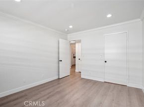 7439 Woodman Avenue 31, Van Nuys (los Angeles) CA 91405