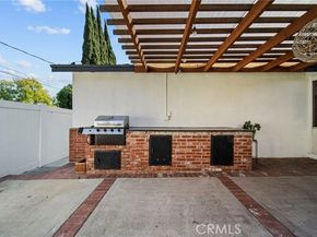 8936 Woodley Avenue, North Hills (los Angeles) CA 91343