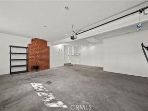 8936 Woodley Avenue, North Hills (los Angeles) CA 91343