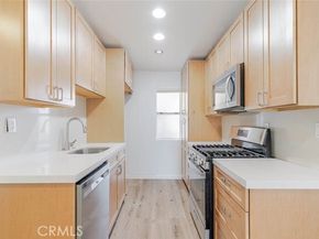 9920 Jordan Avenue 9, Chatsworth (los Angeles) CA 91311