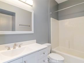 9920 Jordan Avenue 9, Chatsworth (los Angeles) CA 91311