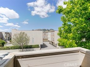 9920 Jordan Avenue 9, Chatsworth (los Angeles) CA 91311