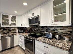 10141 Valley Circle Boulevard 4, Chatsworth (los Angeles) CA 91311