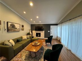 10141 Valley Circle Boulevard 4, Chatsworth (los Angeles) CA 91311