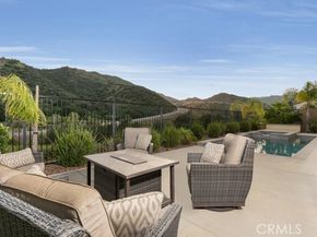 24008 Schoenborn Street, West Hills (los Angeles) CA 91304