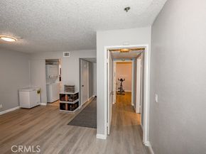 6545 Reseda Boulevard 3, Reseda (los Angeles) CA 91335