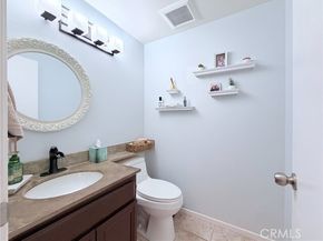 7904 Topanga Canyon Blvd 3, Canoga Park (los Angeles) CA 91304