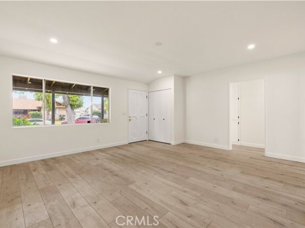 7643 Westland Avenue, North Hollywood (los Angeles) CA 91605