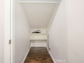 9620 Wheatland Avenue, Burbank CA 91040