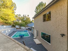 9620 Wheatland Avenue, Burbank CA 91040