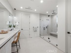 19141 Erwin, Tarzana (los Angeles) CA 91335