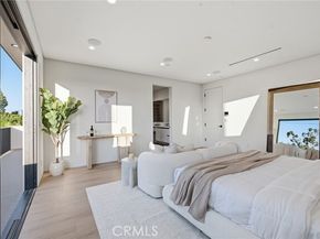 19141 Erwin, Tarzana (los Angeles) CA 91335