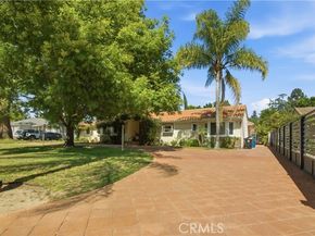 8836 Enfield, Northridge (los Angeles) CA 91325