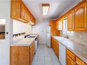 12124 Buckeye Avenue, Sylmar (los Angeles) CA 91342