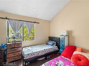 9600 Van Nuys 220, Panorama City (los Angeles) CA 91402