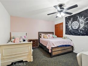 21219 Roscoe, Canoga Park (los Angeles) CA 91304