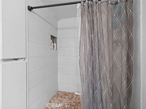 21219 Roscoe, Canoga Park (los Angeles) CA 91304