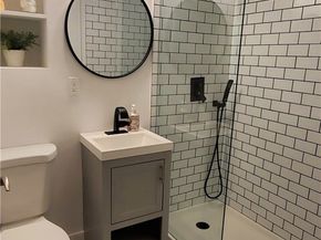 908 Victoria Avenue, Venice (los Angeles) CA 90291