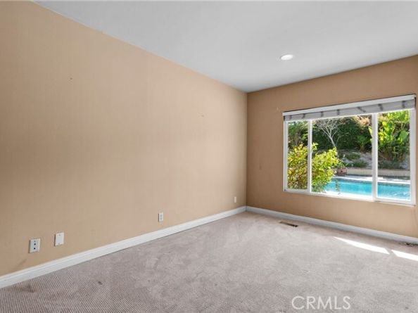 20140 Wells Drive, Woodland Hills (los Angeles) CA 91364