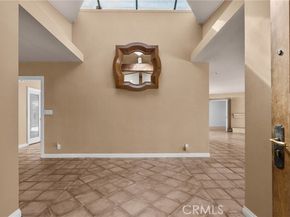20140 Wells Drive, Woodland Hills (los Angeles) CA 91364