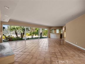 20140 Wells Drive, Woodland Hills (los Angeles) CA 91364