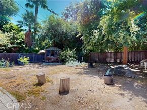 22542 Burbank Boulevard, Woodland Hills (los Angeles) CA 91367