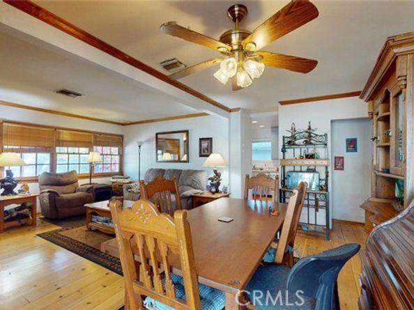 22542 Burbank Boulevard, Woodland Hills (los Angeles) CA 91367